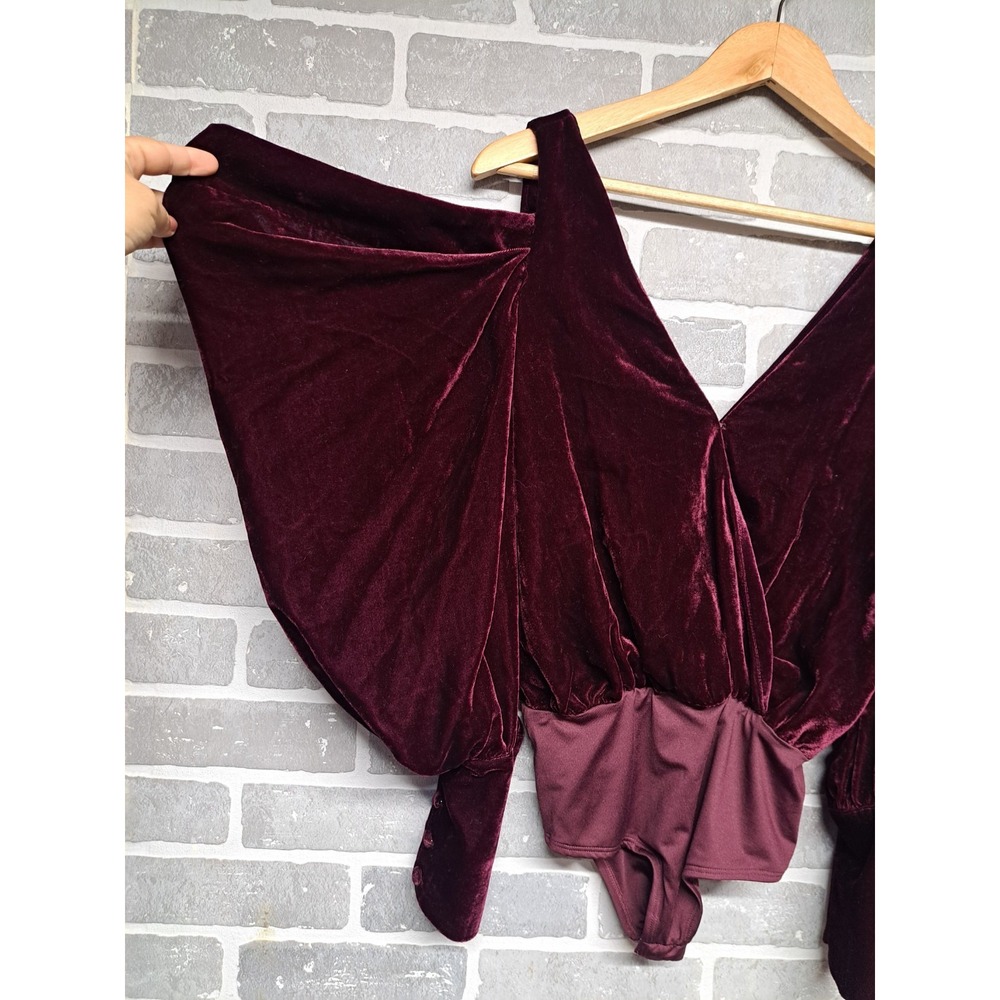 House Of Harlow 1960 Revolve Womens Velvet Burgandy V-Neck Bodysuit Size XXS - Picture 2 of 14